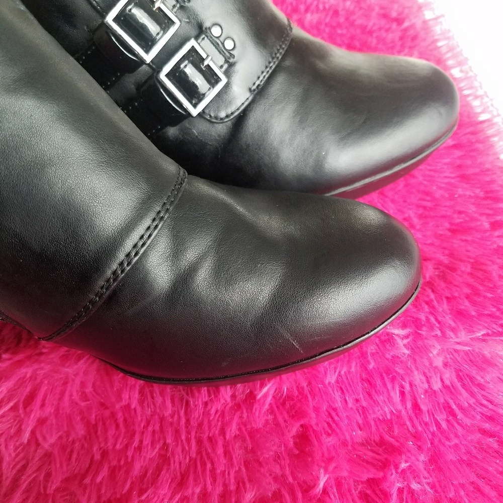 Shoes,,, - Picture 3 of 6